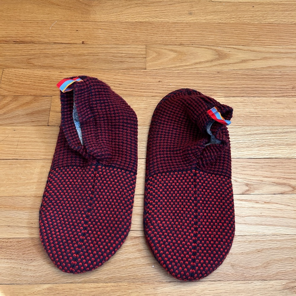 Bombas Red and Black Men's Slippers
